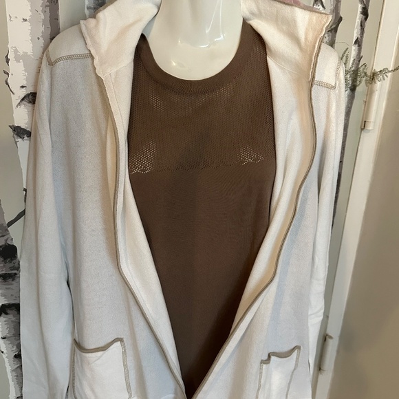 2 PIECE LIGHTWEIGHT SWEATER SET - Picture 2 of 12